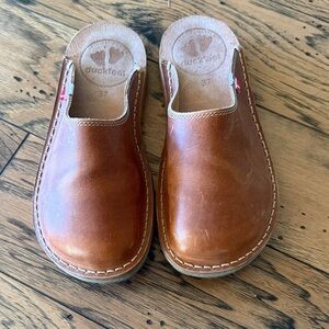 Duckfeet Women's Brown Leather Loafers